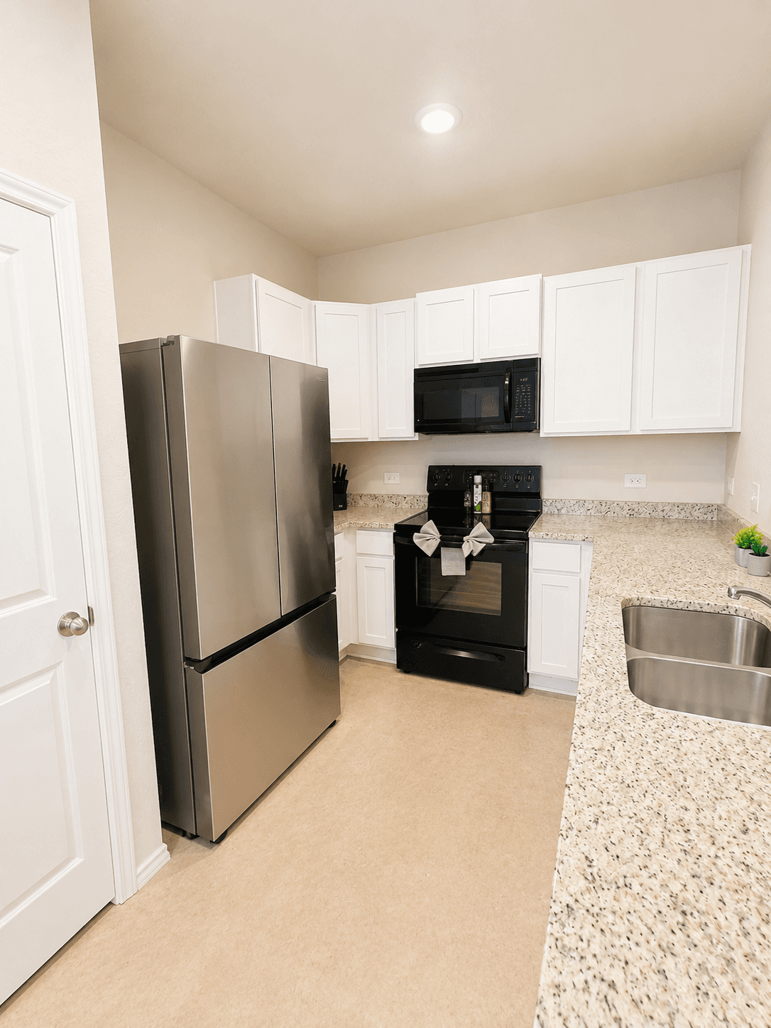 BRAND New 3 KING BR near JBSA Randolph AFB 3