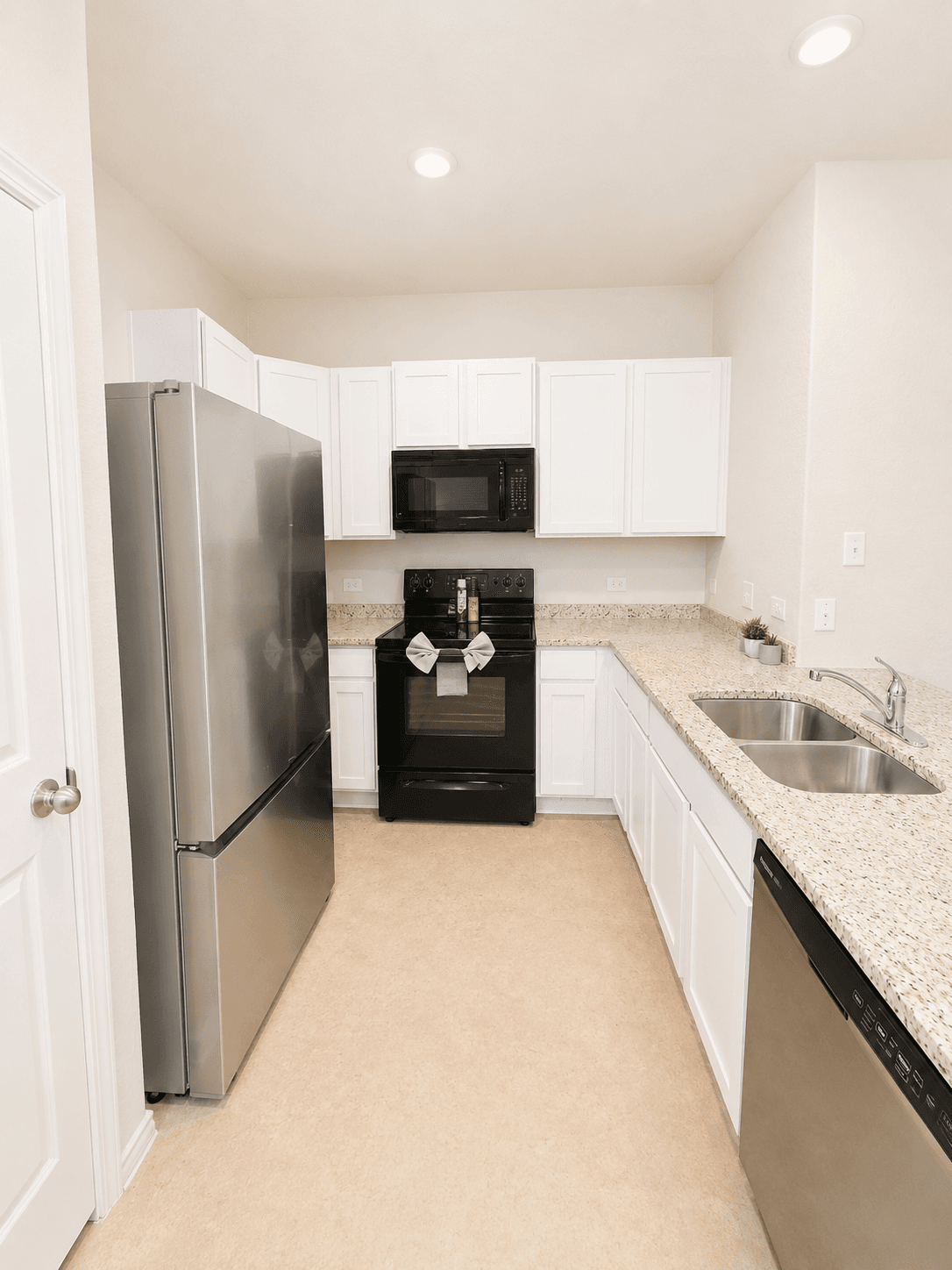 BRAND New 3 KING BR near JBSA Randolph AFB 12