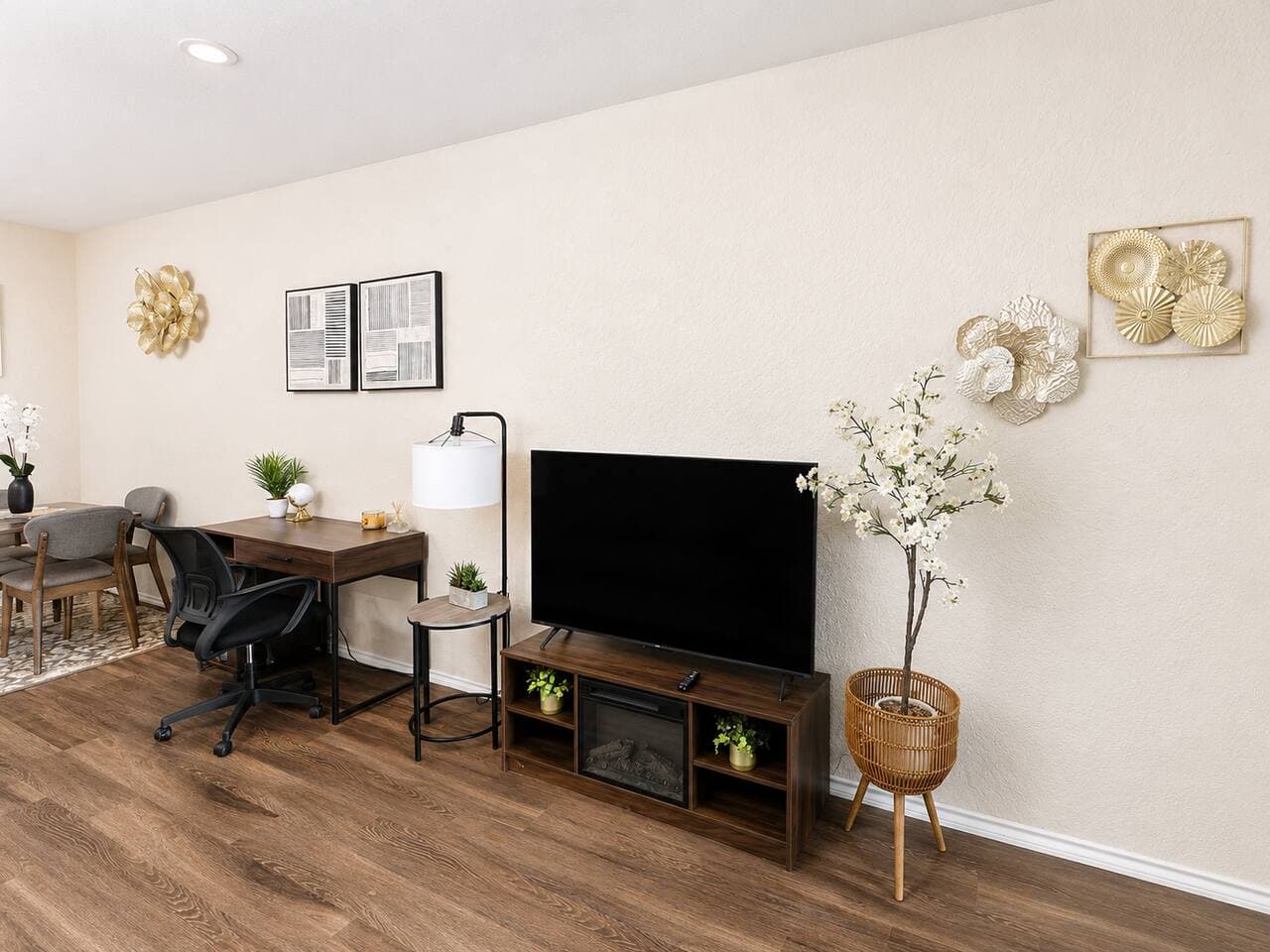 New 3BR w/Parking Near JBSA, Randolph AFB 6
