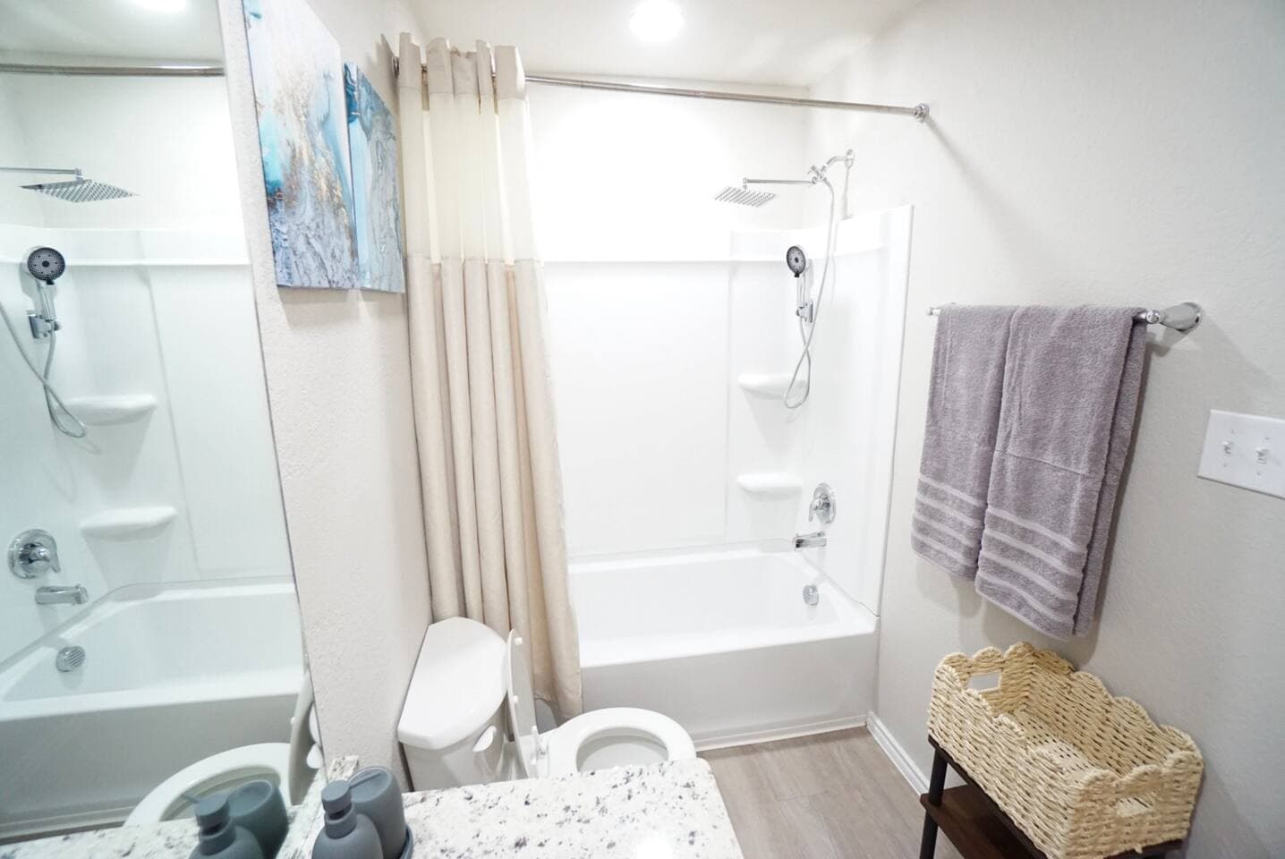 BRAND NEW | 3 King BR | Backyard + Parking 20
