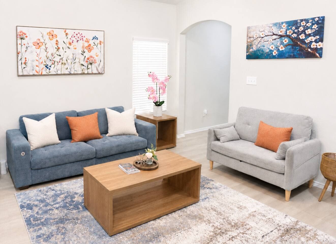 Central | 3 Kings | Fully Stocked + Parking 64