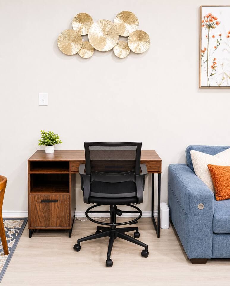 Central | 3 Kings | Fully Stocked + Parking 68