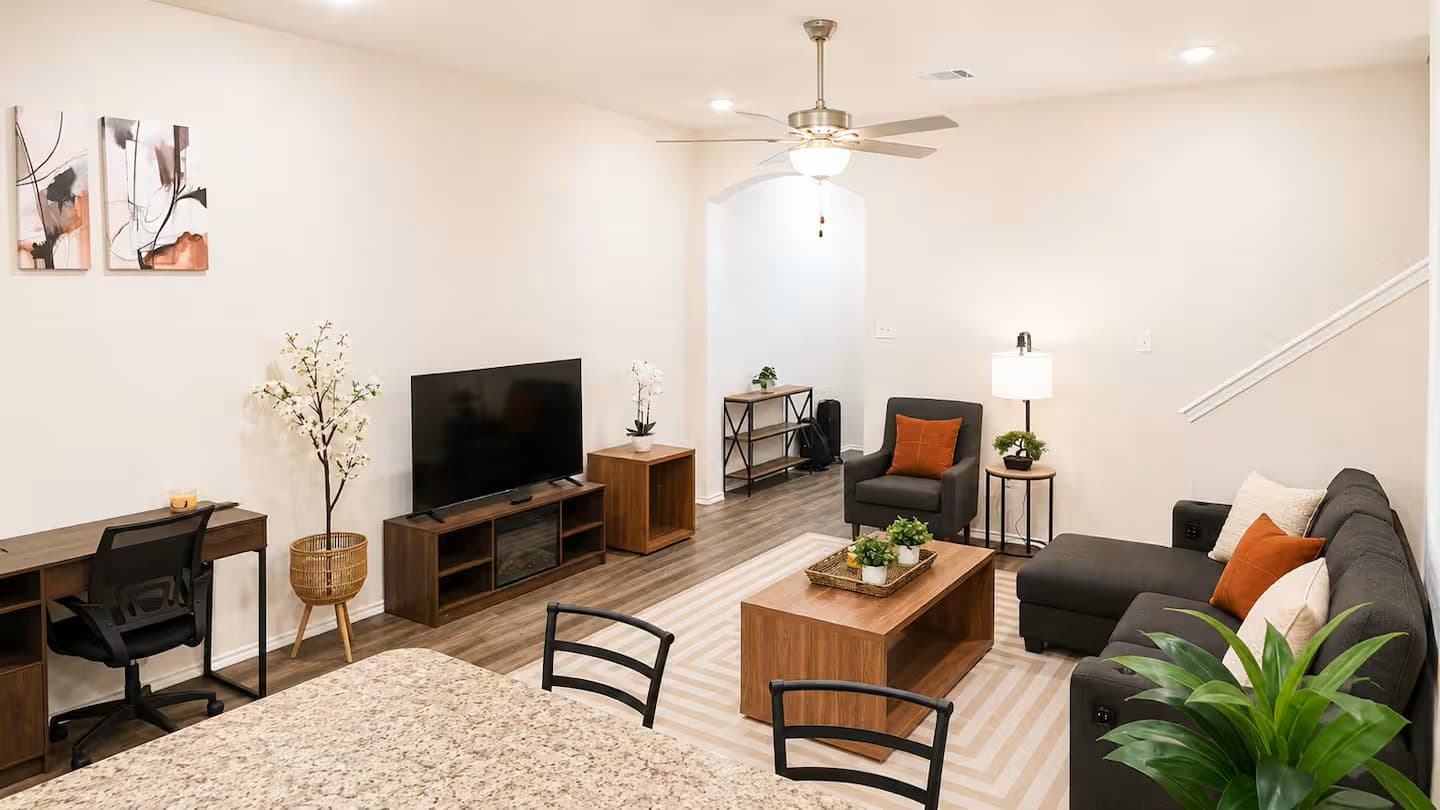 3BR+3BR | 2 Kitchens I Two Adjacent Homes 20