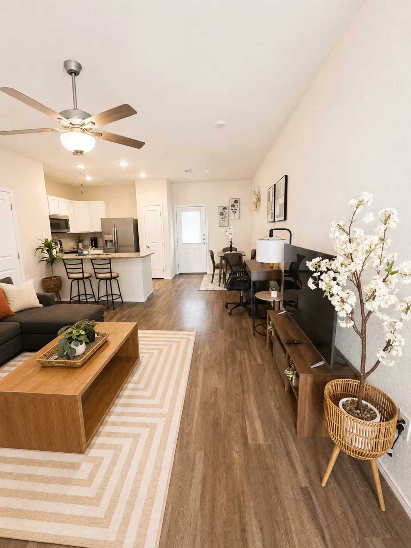 3BR+3BR | 2 Kitchens I Two Adjacent Homes 19
