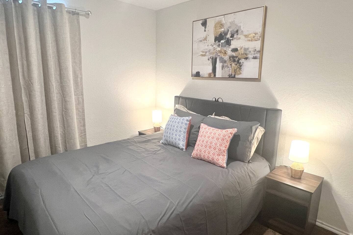 Two Adjacent 3BR Homes Clean Family Friendly 26