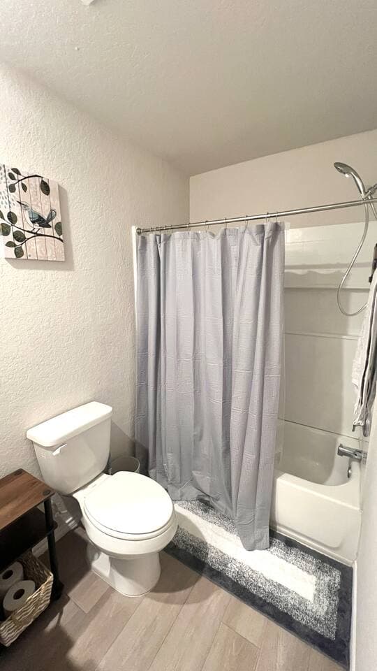 Two Adjacent 3BR Homes Clean Family Friendly 29