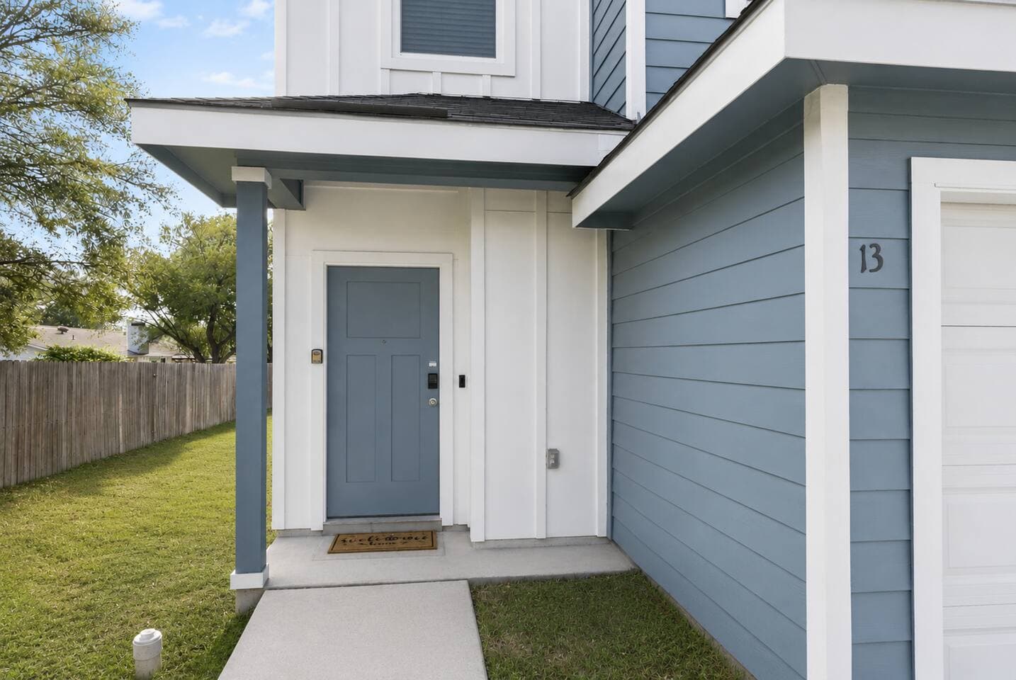 NEW 3 King BR I Central Loc | Fully Stocked 52