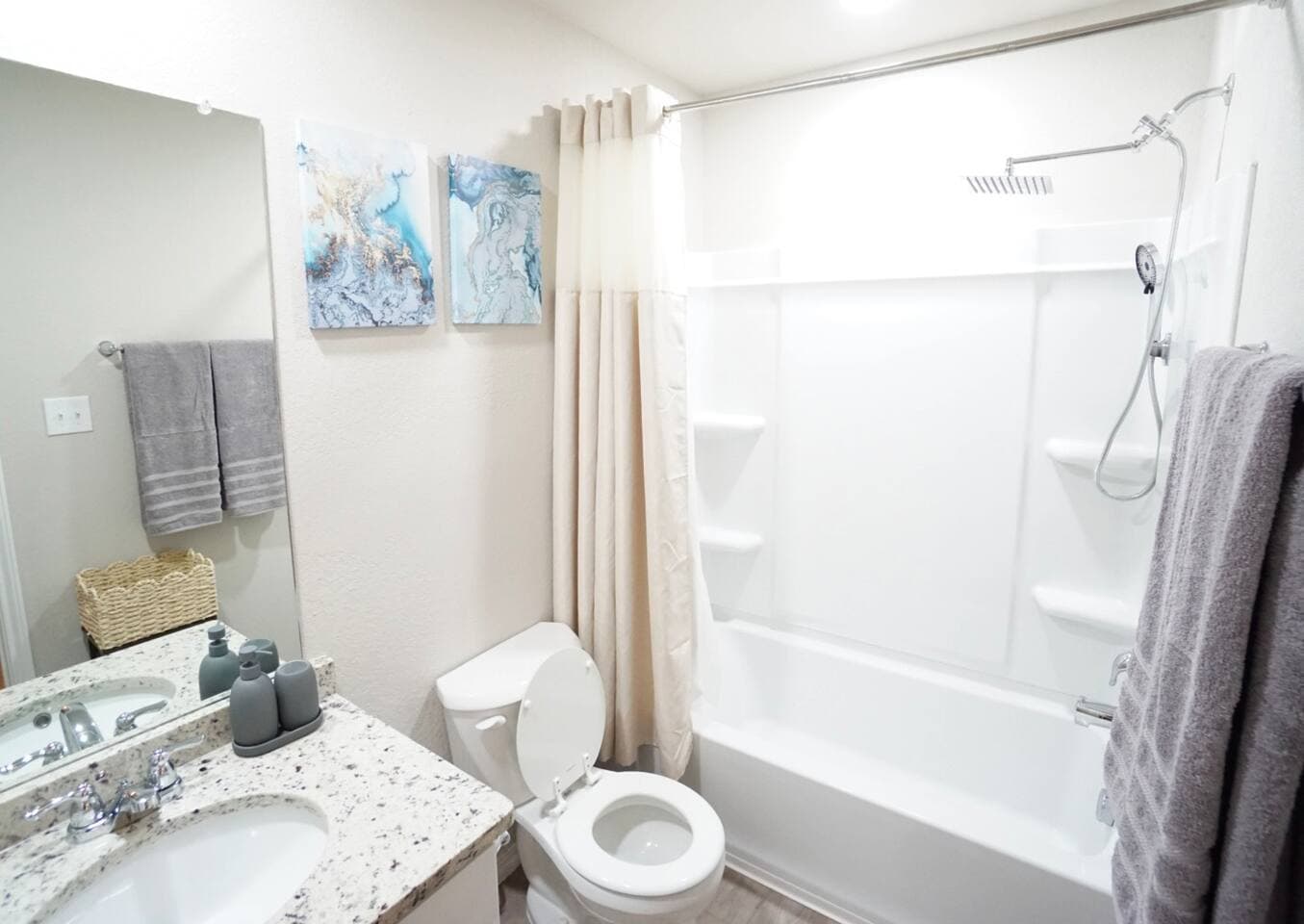 3BR+3BR | 2 Kitchens I Two Adjacent Homes 43