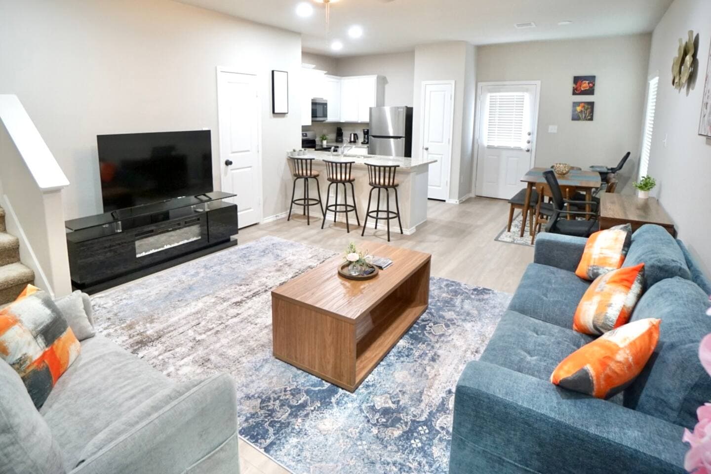 3BR+3BR | 2 Kitchens I Two Adjacent Homes 47