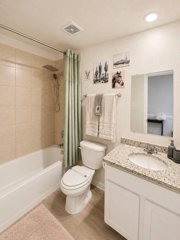 NEW & Fully Stocked | 3 KING BR I Backyard 23