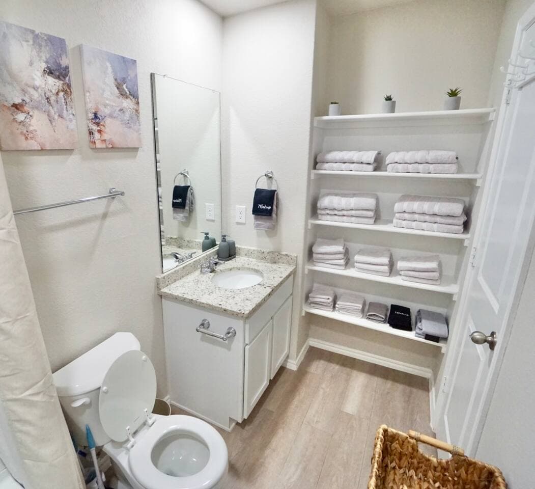 3BR+3BR | 2 Kitchens I Two Adjacent Homes 22
