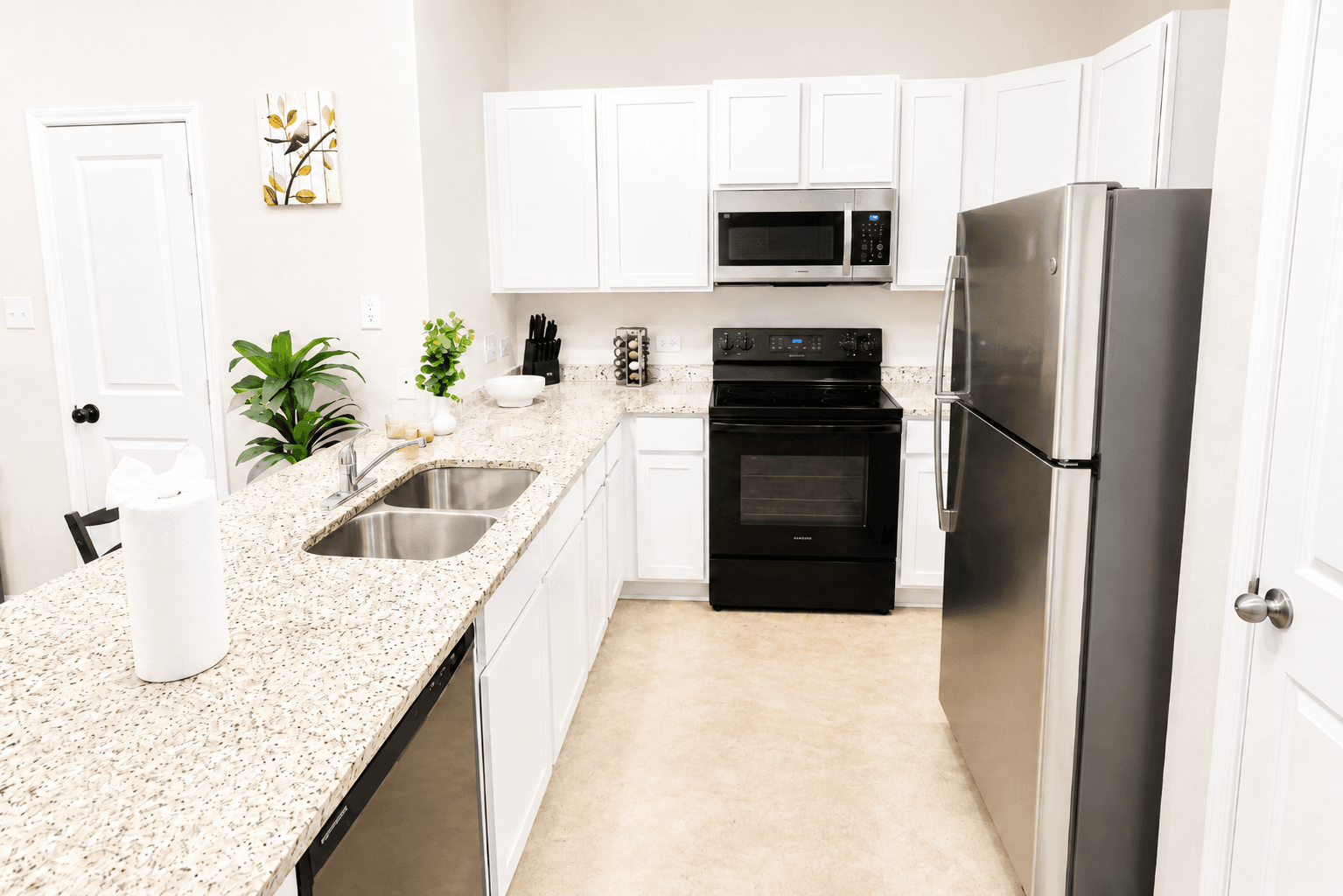 Two Adjacent Homes I 3BR+3BR | 2 Kitchens 4