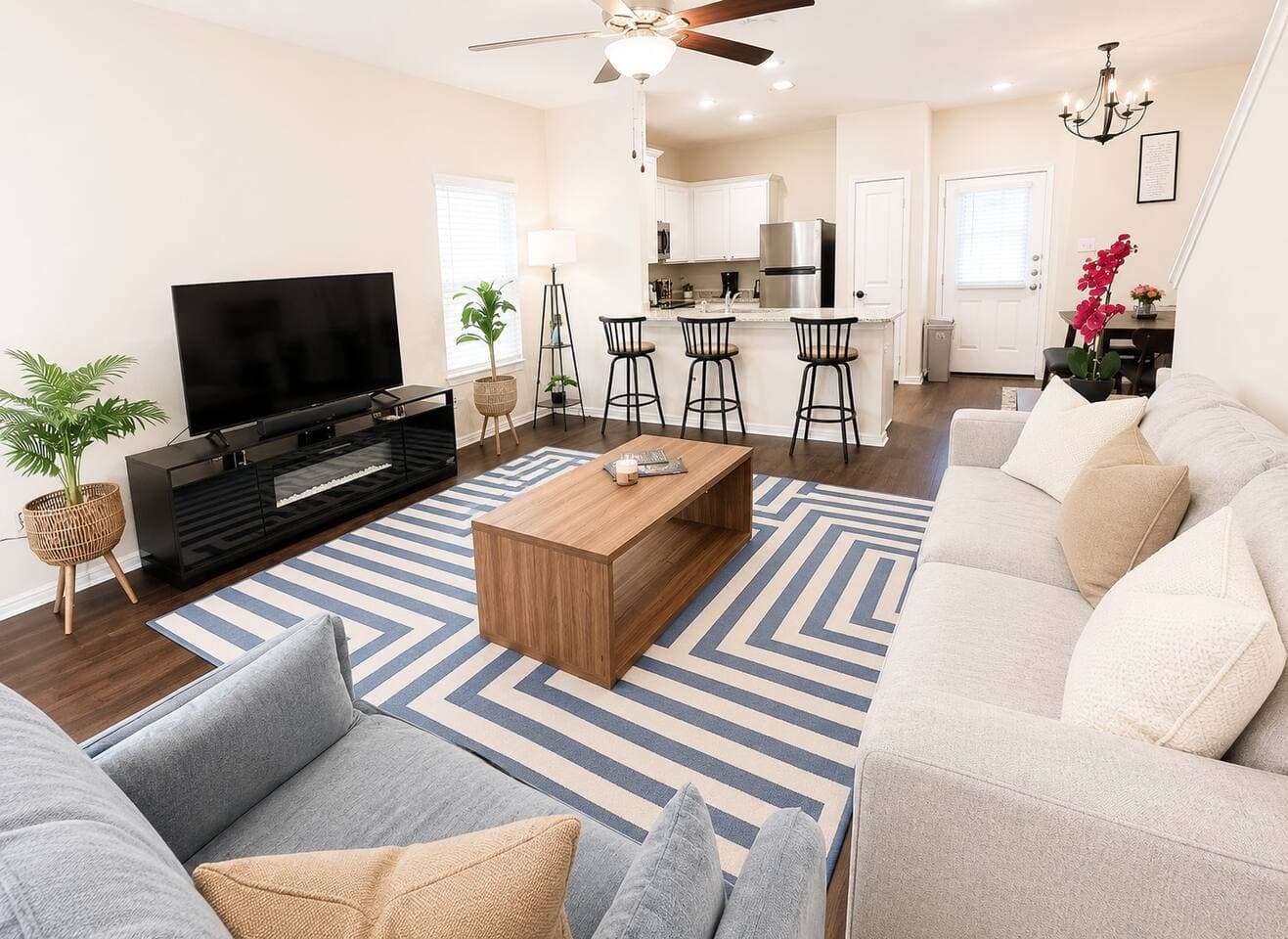 3BR+3BR | 2 Kitchens I Two Adjacent Homes 6