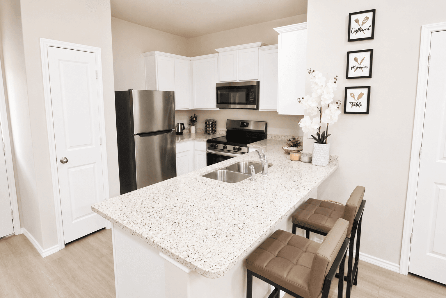 BRAND New 3 KING BR near JBSA Randolph AFB 8