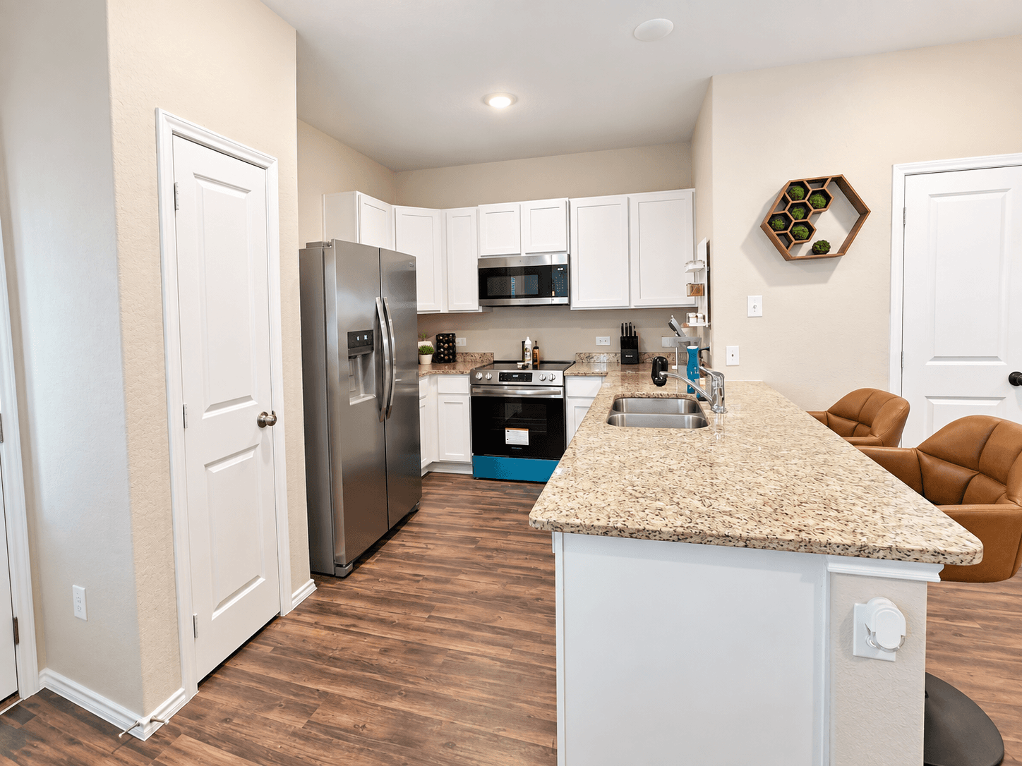 BRAND New 3 KING BR near JBSA Randolph AFB 4