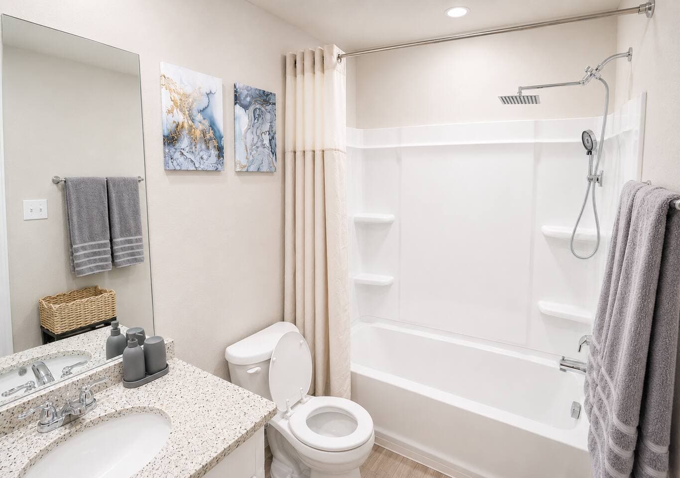 Central | 3 Kings | Fully Stocked + Parking 20
