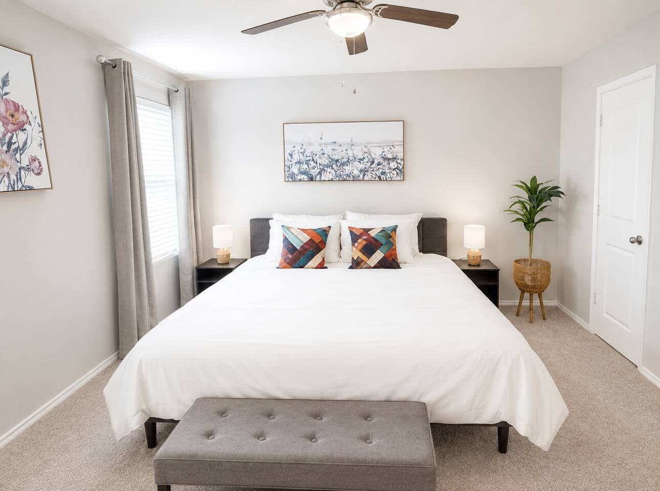 Central | 3 Kings | Fully Stocked + Parking 11