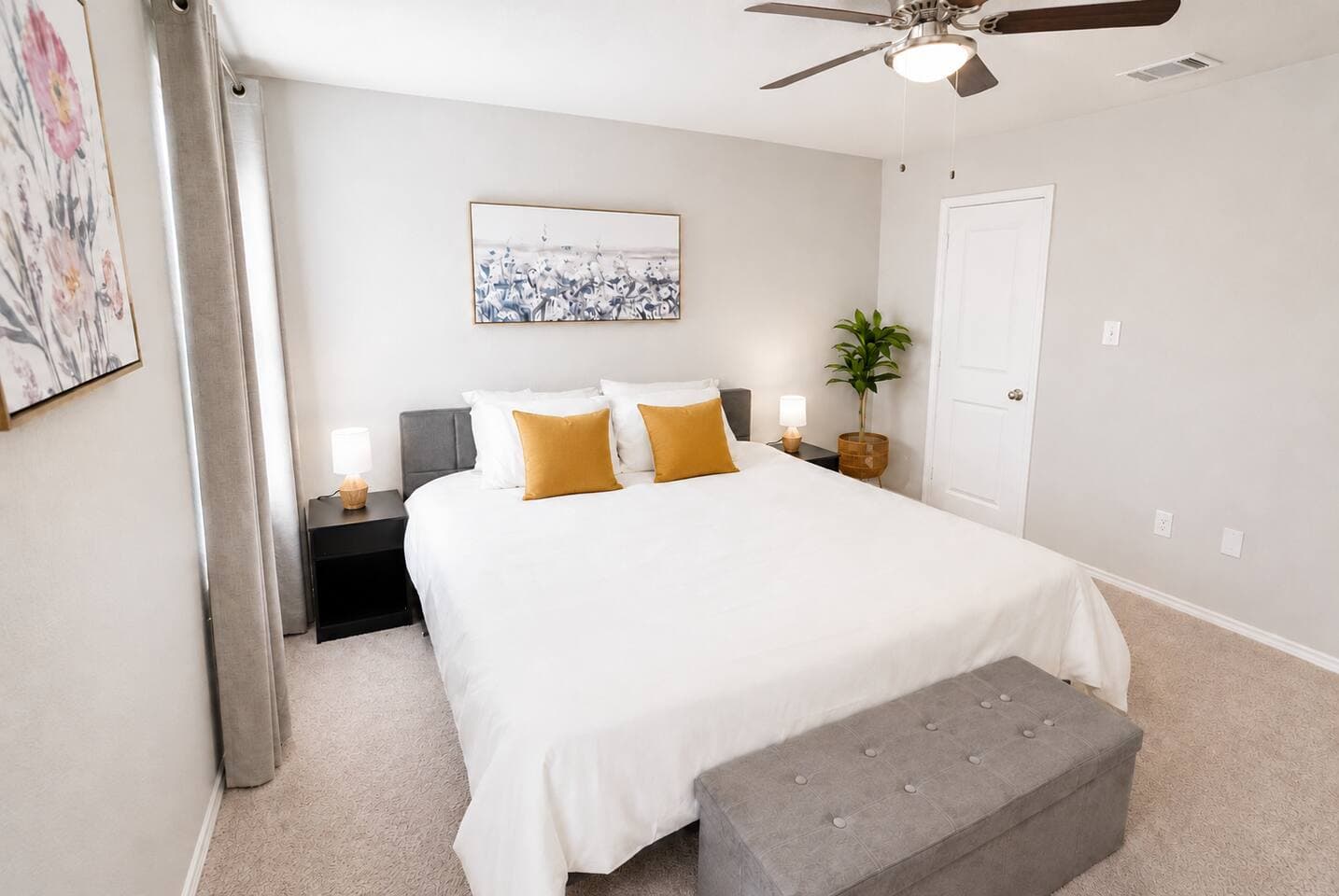 Central | 3 Kings | Fully Stocked + Parking 16